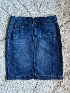 DKNY Dark Blue Denim Skirt Y2k..